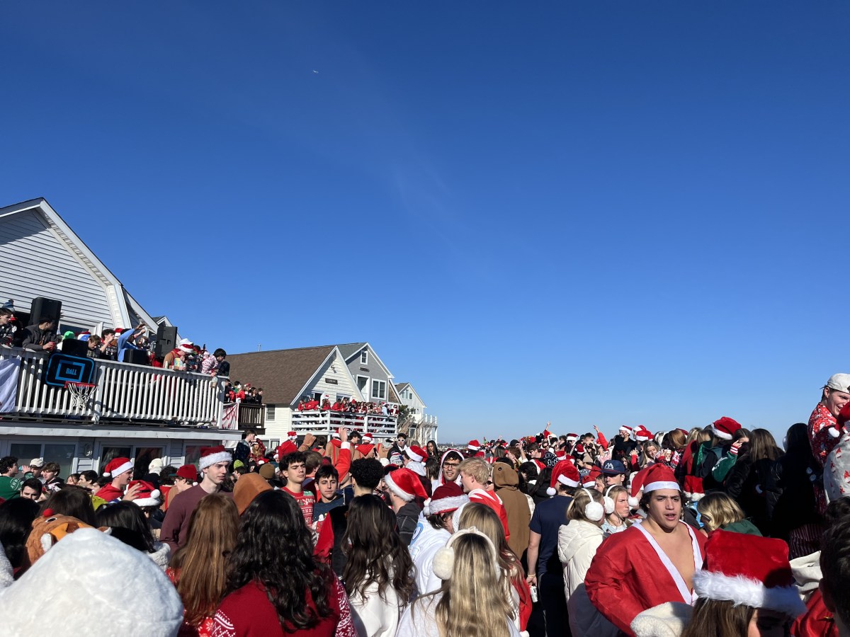 Power struggles and Fizz messaging: Emails show how Fairfield U prepared and reacted to the 2023&nbsp;SantaCon